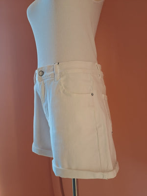 Classic White Denim Shorts – ELLY - ELLY