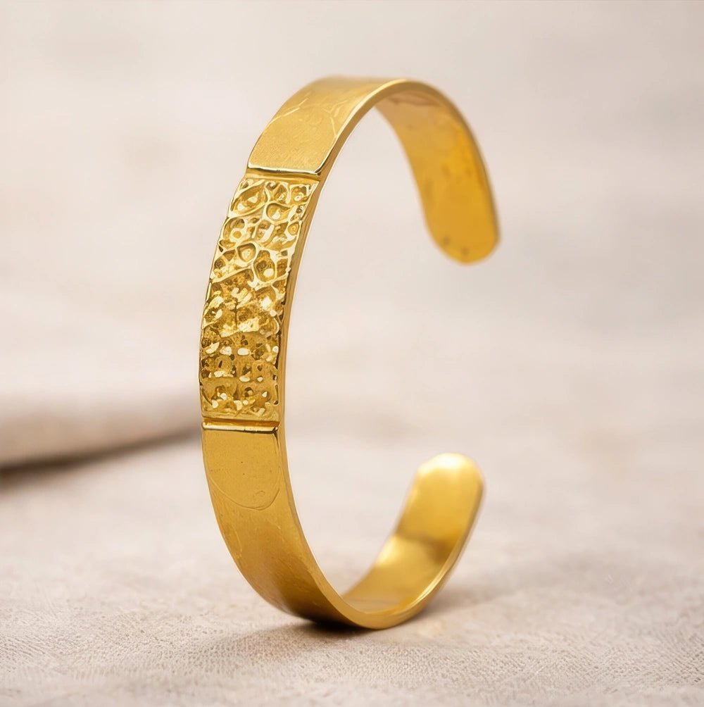 Gold color rhodium coated brass bracelet - ELLY
