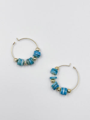 Stunning earrings, featuring an 18-karat gold-plated chain and gorgeous colored nacre stone - ELLY