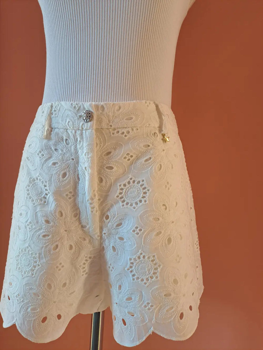 Eyelet Embroidered Shorts – Bianco - ELLY