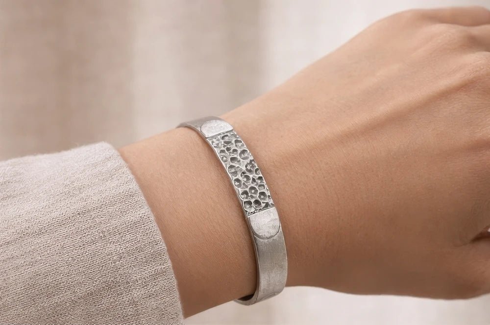 Silver color rhodium coated brass bracelet - ELLY
