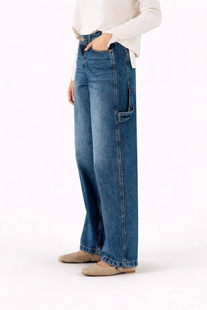 Wide - Leg Frayed Hem Jeans - ELLY