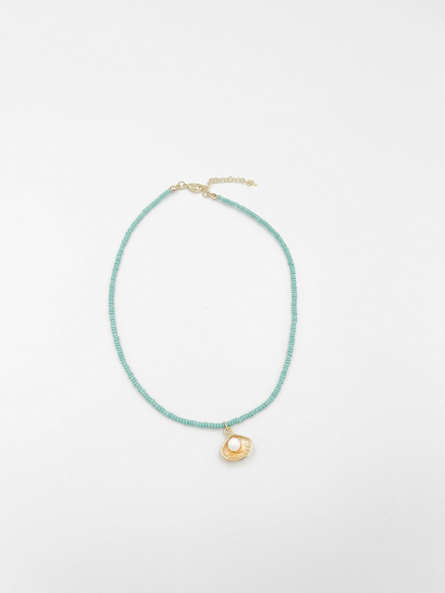 18 karat gold plated necklace featuring beads and a striking Japanese pearl pendant - ELLY