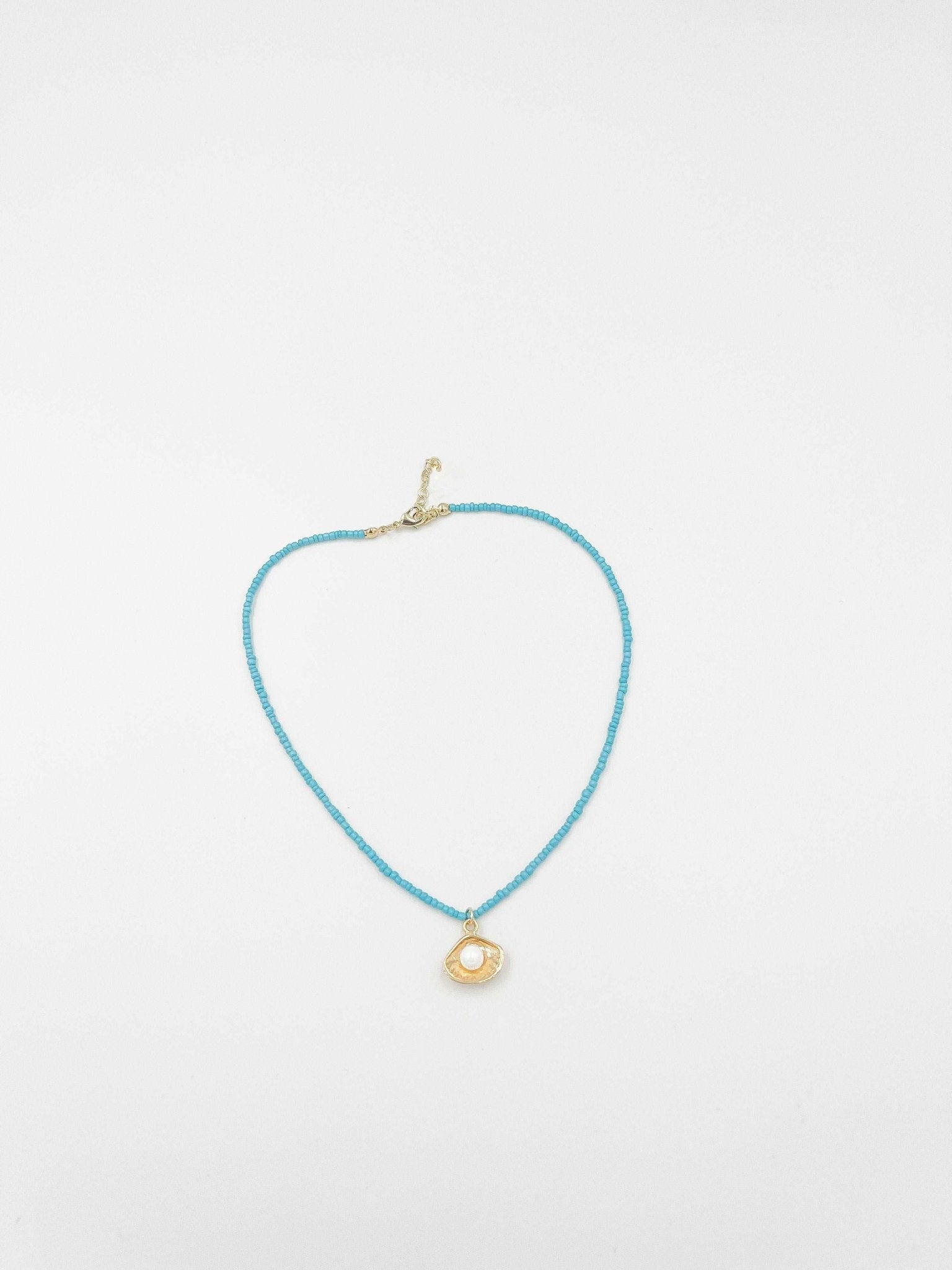 18 karat gold plated necklace featuring beads and a striking Japanese pearl pendant - ELLY